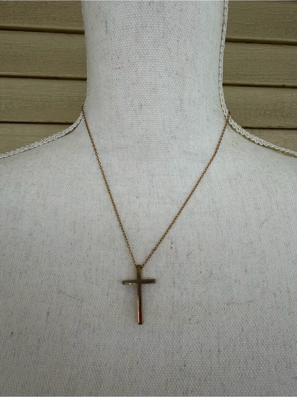 Sarah Coventry Gold Cross Pendant Necklace